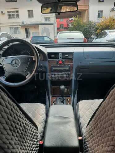 Mercedes C 180 1997, 286,000 km - 1.8 l - Bakı