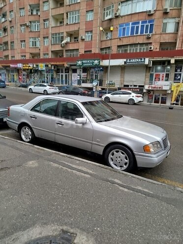 Mercedes C 180 1995, 249,000 km - 1.8 л - Bakı
