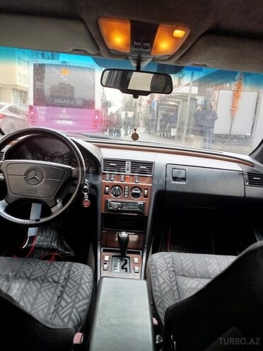 Mercedes C 180 1995, 249,000 km - 1.8 л - Bakı