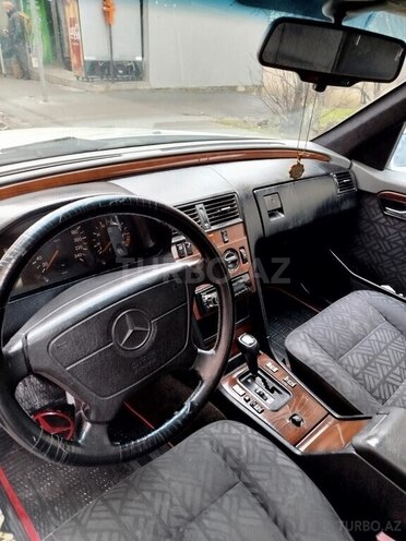 Mercedes C 180 1995, 249,000 km - 1.8 л - Bakı
