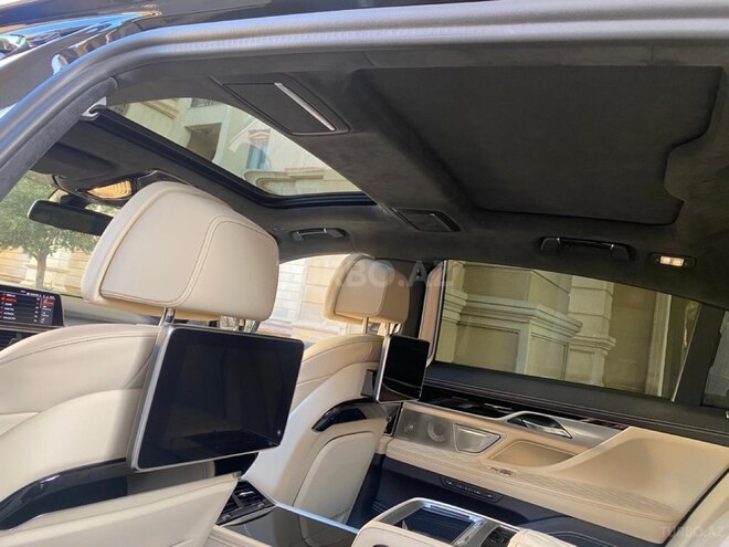 BMW 750 2019, 42,000 km - 4.4 l - Bakı