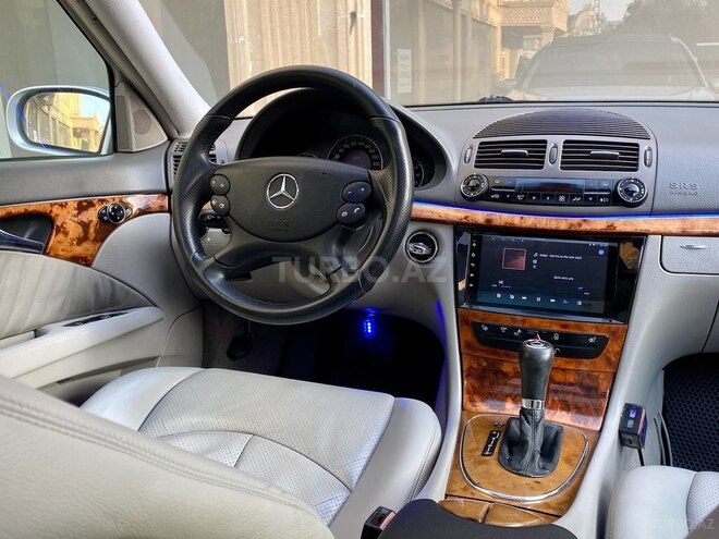 Mercedes E 240 2002, 271,000 km - 2.6 l - Bakı