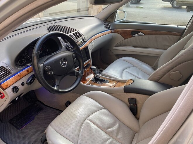 Mercedes E 240 2002, 271,000 km - 2.6 l - Bakı