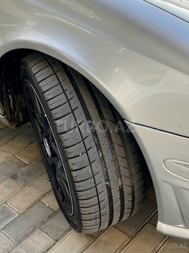 Mercedes E 240 2002, 271,000 km - 2.6 l - Bakı