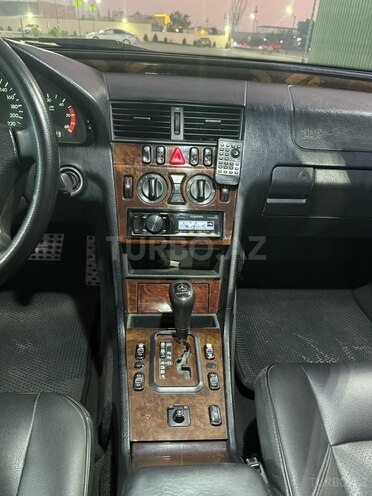 Mercedes C 220 1999, 304,809 km - 2.2 л - Bakı