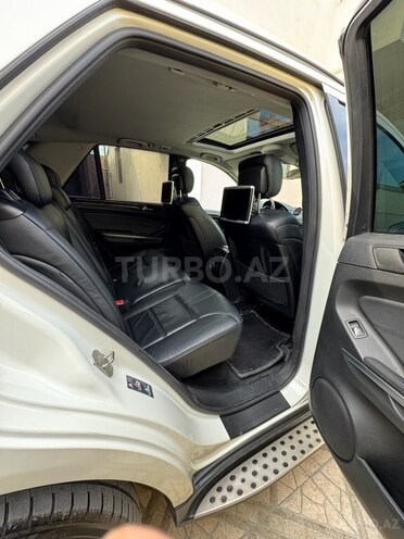 Mercedes ML 350 4MATIC-17