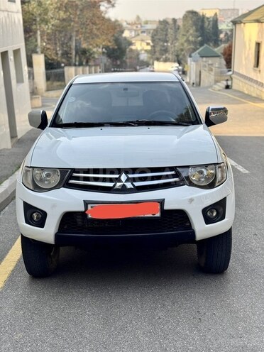 Mitsubishi L200 2014, 197,000 km - 2.5 l - Bakı