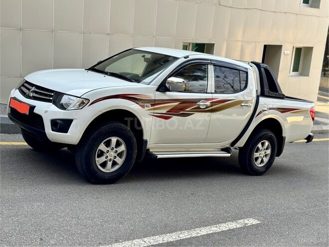 Mitsubishi L200 2014, 197,000 km - 2.5 l - Bakı