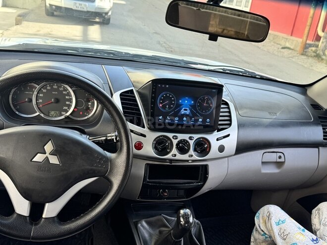 Mitsubishi L200 2014, 197,000 km - 2.5 l - Bakı