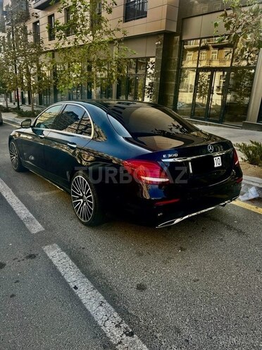 Mercedes E 300 4MATIC 2018, 140,000 km - 2.0 л - Bakı