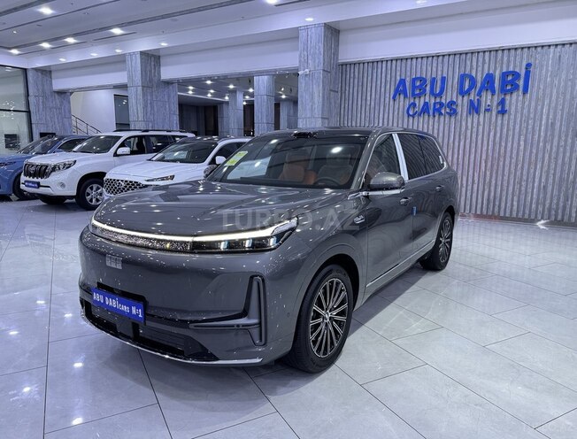 Geely Galaxy M9-1
