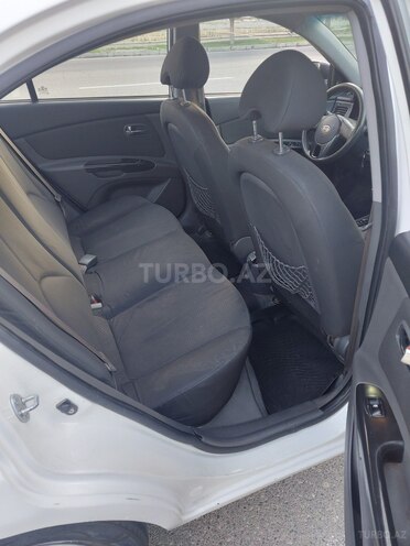 Kia Rio 2011, 225,000 km - 1.4 л - Bakı
