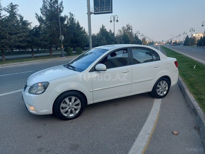 Kia Rio 2011, 225,000 km - 1.4 л - Bakı