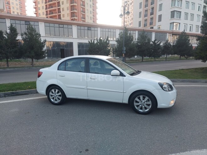Kia Rio 2011, 225,000 km - 1.4 л - Bakı