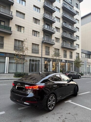 Hyundai Elantra 2016, 70,000 km - 2.0 л - Bakı