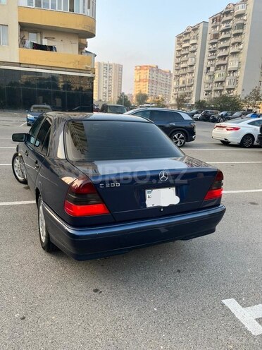 Mercedes C 200 2000, 314,000 km - 2.0 l - Bakı
