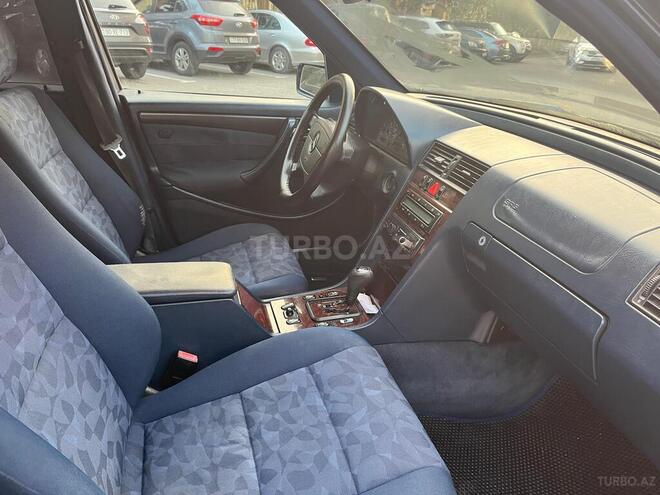 Mercedes C 200 2000, 314,000 km - 2.0 l - Bakı