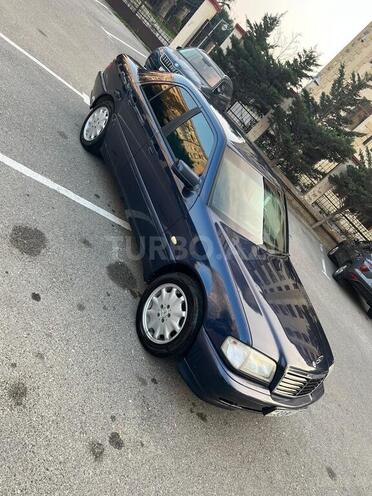 Mercedes C 200 2000, 314,000 km - 2.0 l - Bakı