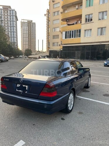 Mercedes C 200 2000, 314,000 km - 2.0 l - Bakı