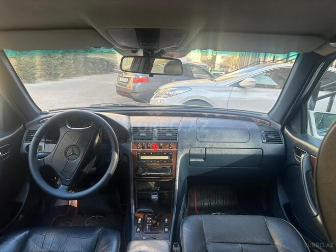 Mercedes C 240 1998, 302,000 km - 2.4 л - Bakı