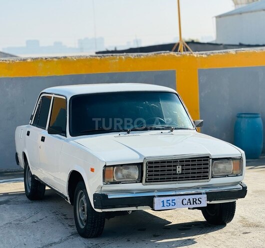 LADA (VAZ) 2107-2