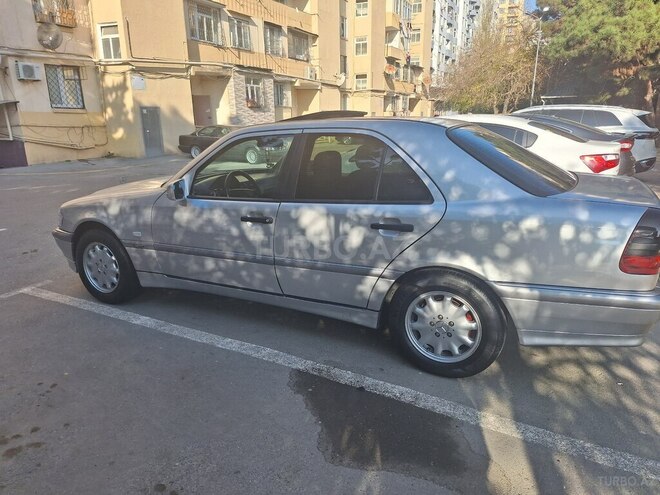 Mercedes C 220 1999, 365,000 km - 2.2 л - Bakı