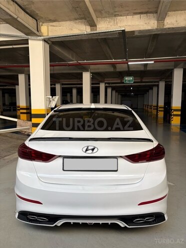 Hyundai Elantra 2018, 201,168 km - 2.0 l - Bakı