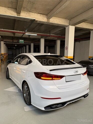 Hyundai Elantra 2018, 201,168 km - 2.0 l - Bakı
