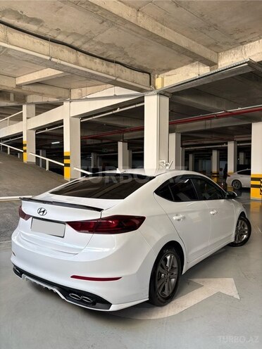 Hyundai Elantra 2018, 201,168 km - 2.0 l - Bakı