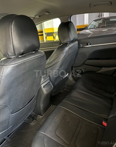 Hyundai Elantra 2018, 201,168 km - 2.0 l - Bakı