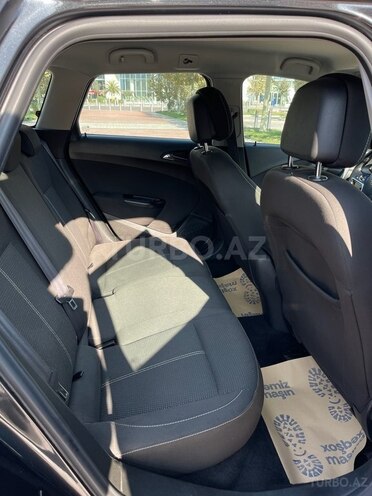 Opel Astra 2015, 253,000 km - 1.6 l - Bakı