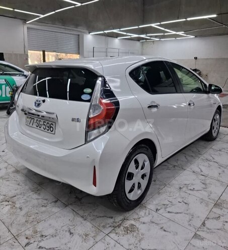 Toyota Aqua 2018, 250,000 km - 1.5 l - Bakı