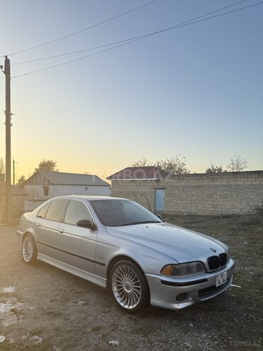 BMW 528 1998, 475,785 km - 2.8 l - İsmayıllı