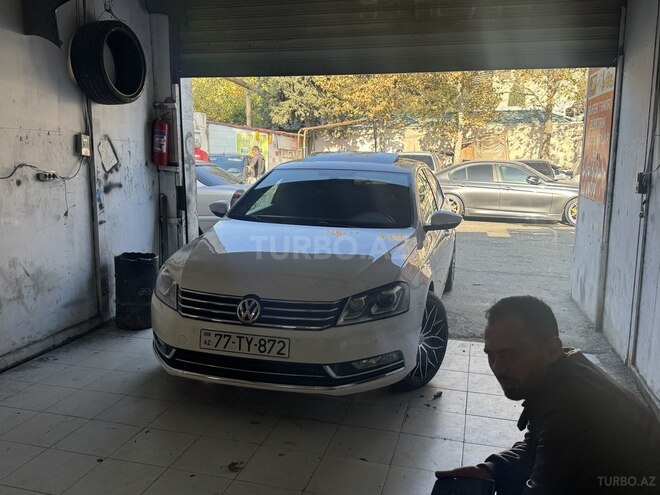 Volkswagen Passat 2012, 188,000 km - 1.8 л - Bakı