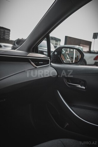 Toyota Corolla-11