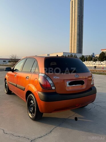 Kia Rio 2005, 225,000 km - 1.4 l - Sumqayıt