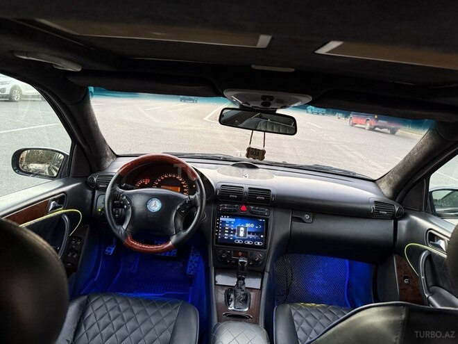 Mercedes C 240 2000, 239,449 km - 2.6 л - Bakı