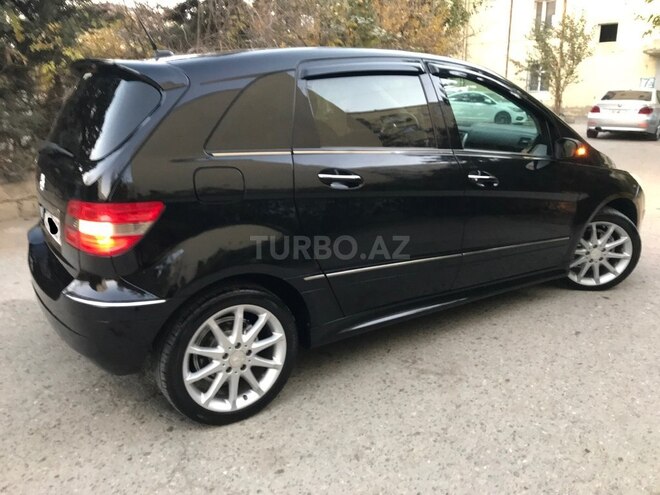 Mercedes B 170 2008, 176,000 km - 1.7 l - Sumqayıt