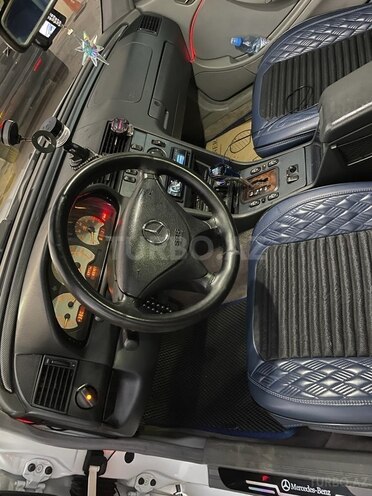 Mercedes C 230 2000, 267,935 km - 2.3 л - Bakı