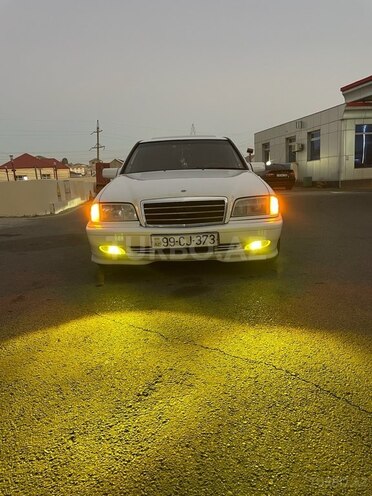 Mercedes C 230 2000, 267,935 km - 2.3 л - Bakı