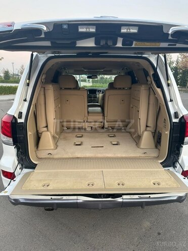 Lexus LX 570 2009, 105,447 km - 5.7 l - Salyan