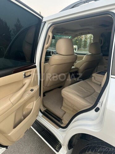 Lexus LX 570 2009, 105,447 km - 5.7 l - Salyan