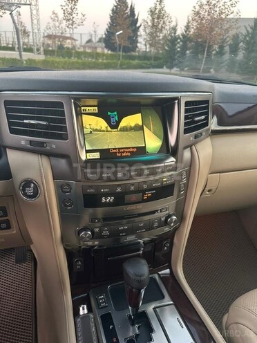 Lexus LX 570 2009, 105,447 km - 5.7 l - Salyan