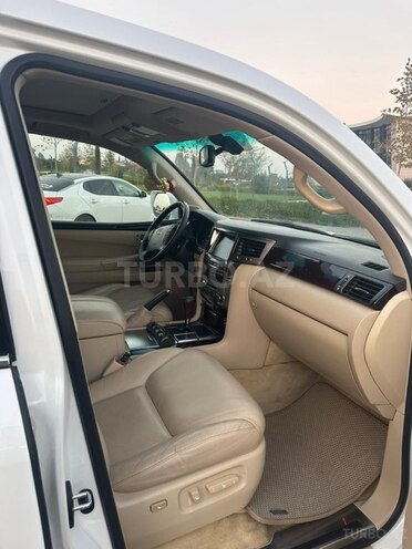 Lexus LX 570 2009, 105,447 km - 5.7 l - Salyan