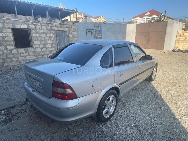 Opel Vectra 1998, 194,200 km - 1.8 l - Füzuli