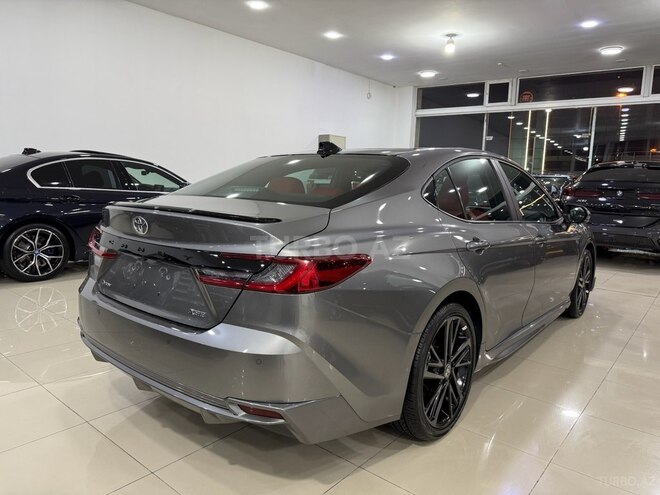 Toyota Camry-10