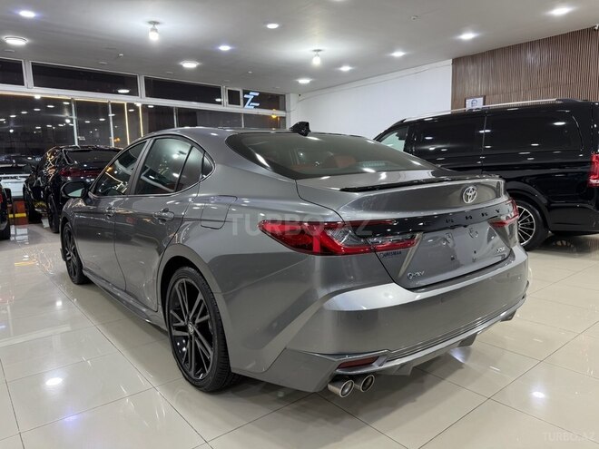 Toyota Camry-12