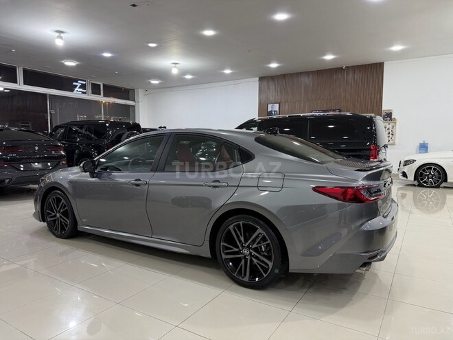 Toyota Camry-11