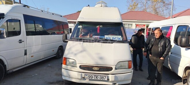 Ford Transit 1999, 325,000 km - 2.5 l - Şəki