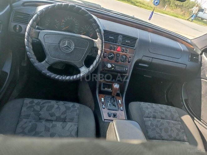 Mercedes C 180 1998, 245,623 km - 1.8 l - Cəlilabad